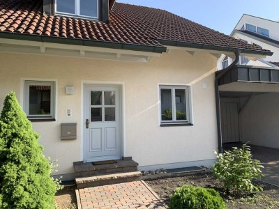 Lichtdurchflutete Doppelhaushälfte in zentraler Lage im Westen von Ingolstadt