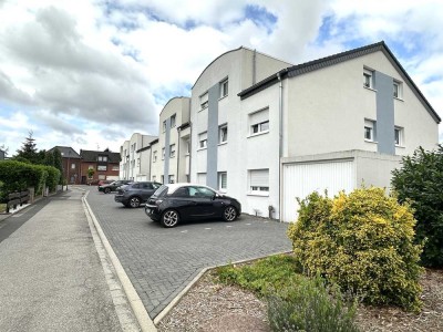 Schicke, moderne Wohnung mit 2 Stellplätzen, in 52372 Kreuzau
