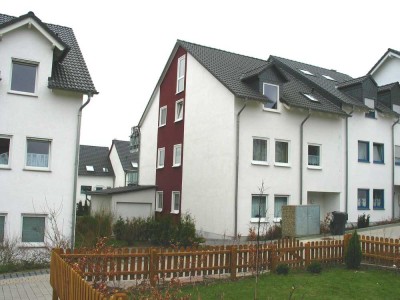 Appartment mit Einbauküche, in gutem Zustand, in guter Lage mit rd. 54 m² WF zu vermieten