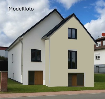 Hell, modern, familienfreundlich – Neubau-Doppelhaushälfte (links) im Erstbezug