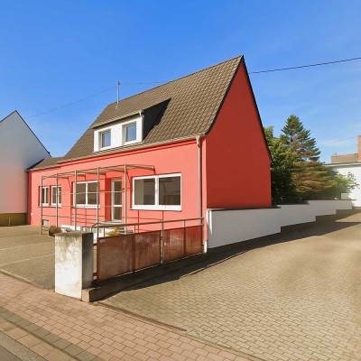 Einfamilienhaus mit viel Platz für Ihre Familie und XXL Garten