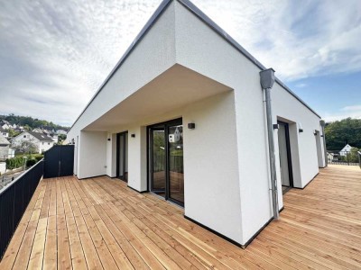 EXKLUSIVES PTH: WOHNEN MIT AUSBLICK!
3 Zimmer