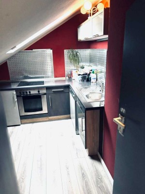 Charmante 1-Zimmer Dachgeschosswohnung in Neuss