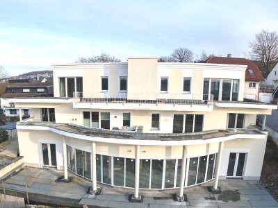 Moderne, lichtdurchflutete 4-Zimmer-Neubauwohnung mit Loggia und Terrasse