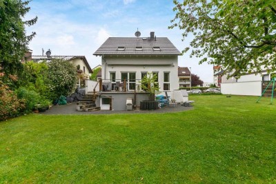 Perfektes Duo ! Modernes EFH + angrenzendes Baugrundstück in attraktiver Lage !