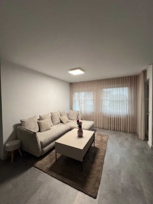 Offene und sonnige 2-Zimmer-Wohnung mit Balkon und Einbauküche in Ostfildern Nellingen