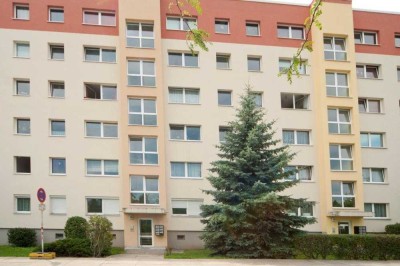 4 Zimmerwohnung sucht Familie! 5. Etage ohne Aufzug!