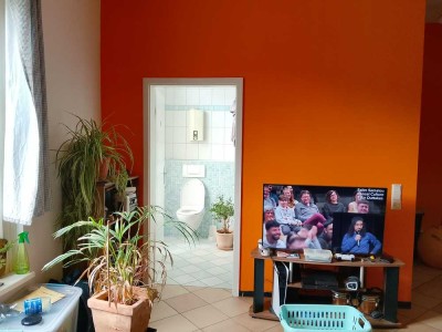 Hübsche Single-Wohnung im Mehrfamilienhaus
