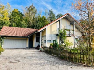 Charmantes Einfamilienhaus in Memmingen-Ferthofen - Idyllisches Wohnen mit wunderschönem Garten