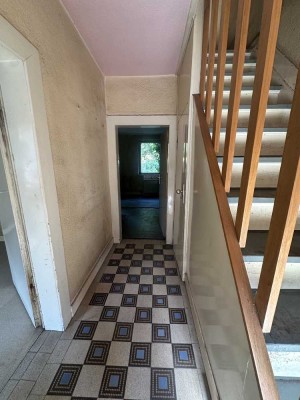 Sanierungsbedürftiges Reihenhaus in ruhiger Lage in Hamm Norden