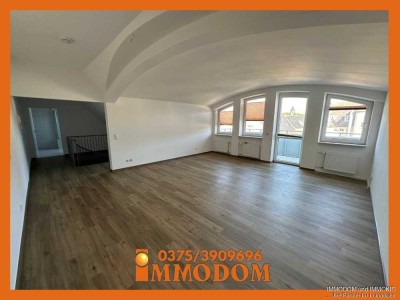 1-Zimmer-Wohnung mit BALKON und EINBAUKÜCHE im Herzen von Zwickau zu vermieten!