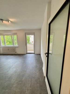 Moderne 1-Zimmer Wohnung mit Balkon und Aufzug
