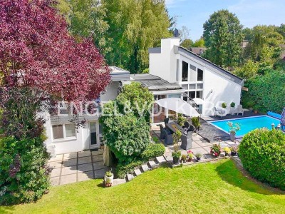 Außergewöhnliches Architektenhaus mit Pool nahe Worpswede