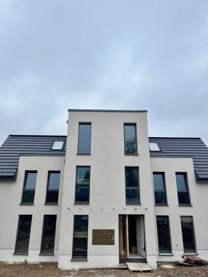Erstbezug - geschmackvolle 3-ZKB-Neubauwohnung mit Terrasse