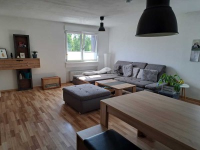 Schöne sanierte Wohnung in St. Ingbert

375 € - 70 m² - 2.0 Zi.