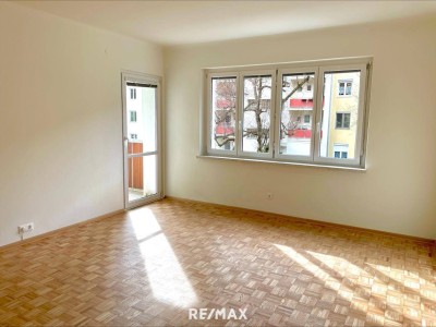 Erstbezug nach Renovierung: 3,5-Zimmer-Wohnung mit Loggia in Waidmannsdorf zur Miete