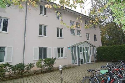 Taufkirchen -  Erdgeschoss-Wohnung mit großem Souterrainraum und eigenem Garten!