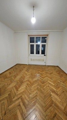 Sehr gute Wohnung mit Blick auf Milleniumtower, privat