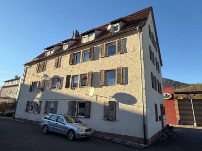 ++ Helle 2 ZKB Wohnung im 1.OG eines Meherparteienhauses in Annweiler! ++