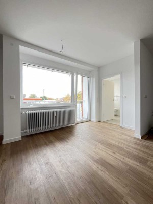 1-Zi.Whg- Altengerecht- Citynah- ALLES NEU inkl. EBK - Balkon - Tageslichtbad - elektr. Rolläden