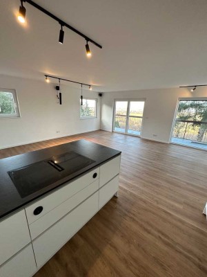 Luxus mit Weitblick - TEILMÖBLIERTE  2 Zimmer in Halbhöhenlage