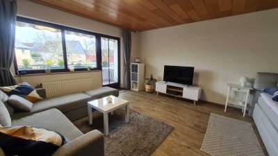 Helle vollmöblierte 1-Zimmer Wohnung mit Balkon in Leverkusen-Bürrig