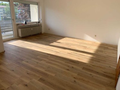 Geschmackvolle 1-Raum-Wohnung mit Balkon und EBK in Straubing