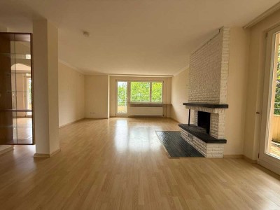 Großzügige Sanierte 5-Zimmer-Wohnung mit Balkon in Neu Isenburg Gravenbruch
