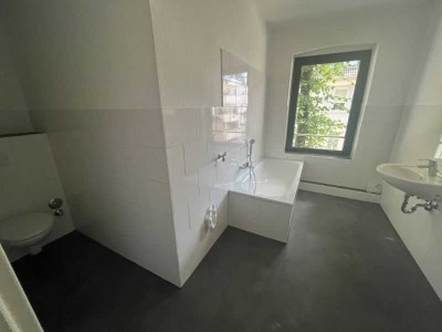 Großzügig geschnittene 2,5 Raum Wohnung