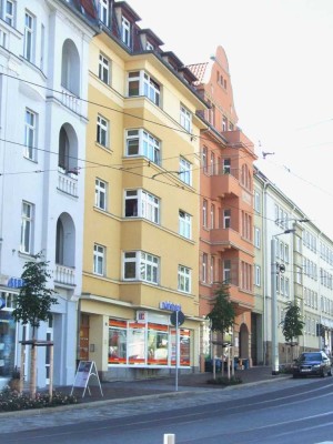 Hochwertig sanierte 4-Zimmer-Wohnung mit Balkon in Plauen