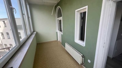 Zentrum, sehr großzügige, stilvolle 4-Zimmer-Whg. m. Wintergarten + Balkon