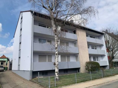 Stilvolle 2-Raum-Hochparterre-Wohnung mit gehobener Innenausstattung mit Balkon in Stein