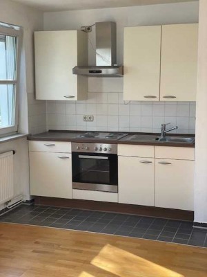 ab 01.09. - große 1-Zimmer-Wohnung