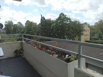 Schicke 3-Zimmer Wohnung mit Balkon in Neuss Furth