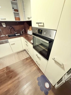 Nähe Benrather-Schloß, perfekte 4 Raum-Whg. mit Loggia inkl. TG-Platz