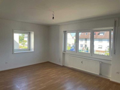Helle 3-Zimmer-Wohnung mit Balkon in Karlsruhe-Knielingen