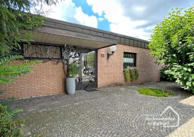 Einmalige Chance: freistehender Bungalow mit Traumgrundstück in Bottrop-Fuhlenbrock