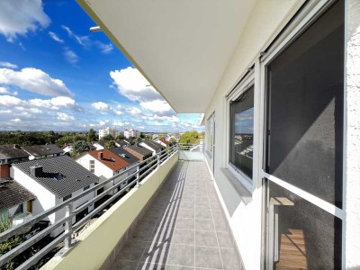 Sanierte 2 ZKB- Wohnung mit Balkon, Gemeinschaftsgarten und Garage