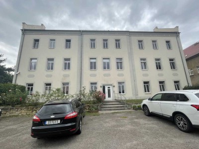 In Geußnitz ruhige im grünen gelegene renovierte 2 Raumwohnung