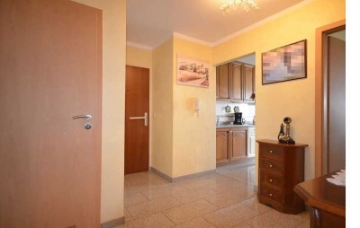 Vollmöblierte Whg m. EBK/furnished apartment with built-in kitchen in Leonberg