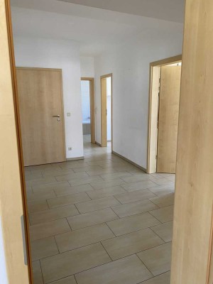 „Wohnen fast in der Innenstadt von Neuburg"  2,5-Zimmer Wohnung mit EBK!