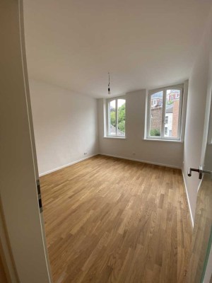 moderne und neuwertige 3-Zimmer-Wohnung mit Terrasse in Aachen-Burtscheid ab 01.03.2025