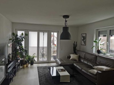 exklusive 3,5-Zimmer-Wohnung mit gehobener Innenausstattung mit Balkon in Breitengüßbach