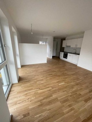 Neuwertige helle 1,5 Zimmer Wohnung mit Balkon und Einbauküche in Lindau (Bodensee)