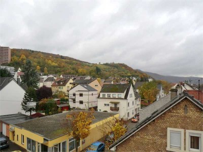 *** Sanierte gemütliche Maisonette-Wohnung mit schönem Ausblick ***