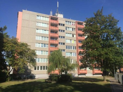 LOHMAR-Zentrum, gepflegtes Appartement, ca. 26 m²  Wfl., Wannenbad, Balkon, Keller.