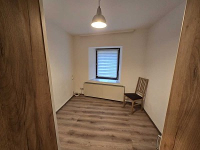 Helle 2-Zimmer Wohnung in Laufen mit Einbauküche