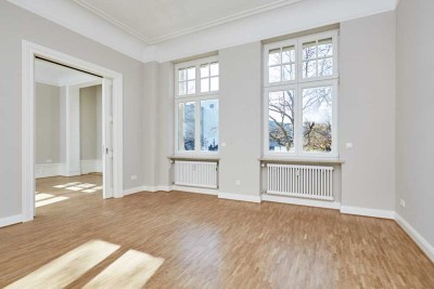 Traumhafte Stilaltbauwohnung in außergewöhnlichem Palais