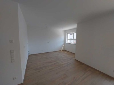 Neub./Erstbez.: 3-Zimmerwohnung, (EG, südl.) in Großkarolinenfeld