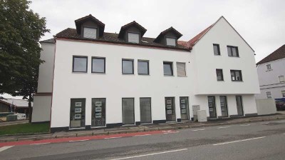Kernsanierte 3 Zimmer-Wohnung mit Balkon - KfW-40